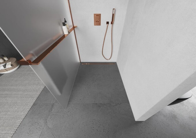 Beton hatású vinyl panelek a fürdőszobában