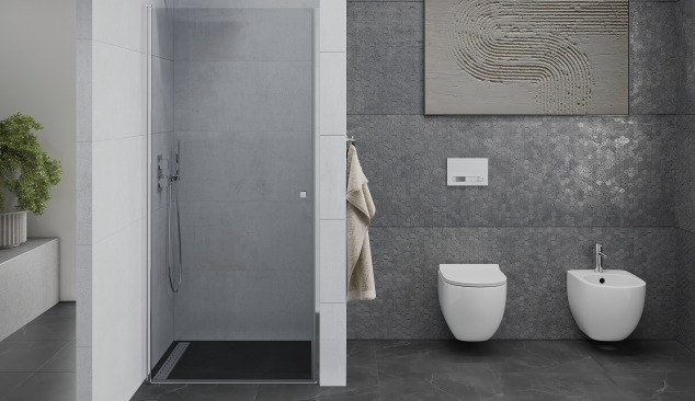 Tágas fürdőszoba zuhanyajtókkal