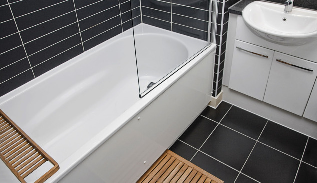 Akril- vagy acélkád – melyiket válasszuk?