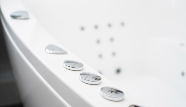 Hogyan gondozzuk a termosztátos fürdőcsapokat?