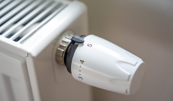 Hogyan működik a termosztatikus fej a radiátorban?