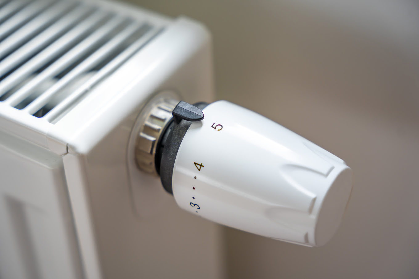 Hogyan működik a termosztatikus fej a radiátorban?